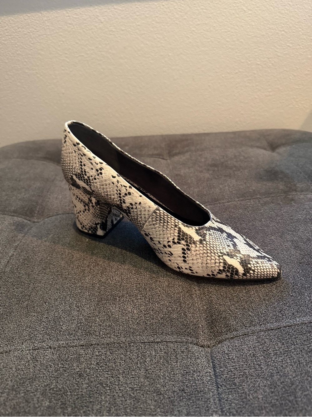Seychelles Rehearse II Black/White Python Leather Block Heels Women’s Size 9